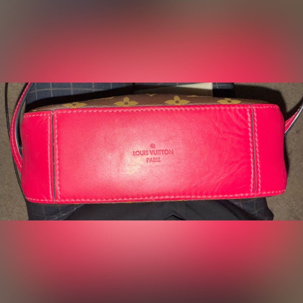 Louis Vuitton Brown and Red Crossbody Bag with Monogram Canvas - Picture 8 of 8
